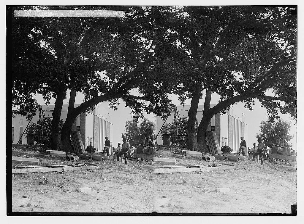 Black and white photograph of Rutenberg's early electric power station in Tel Aviv.